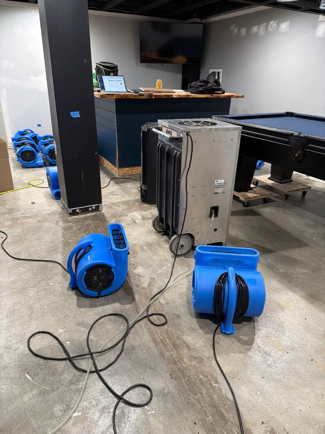 After-hours dry-out at Spring Hill commercial property
